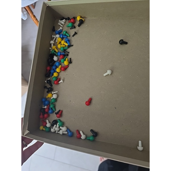 VTG 1981 Pressman Mastermind Logic Code Strategy Memory Board Game - Complete - Picture 3 of 7